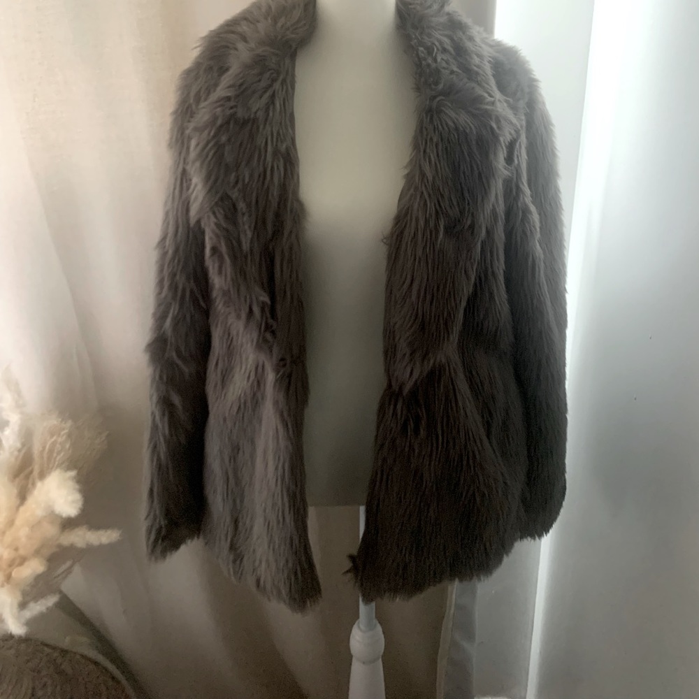 Faux Fur coat/jacket
